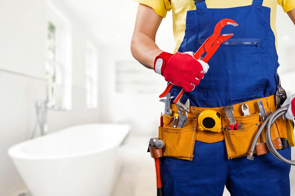 5 Reasons Why Hiring a Professional Plumber is Always Worth It